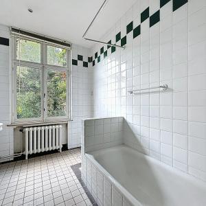 Place Brugmann : Maison 4 chambres + jardin à rénover
