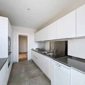 Cinquantenaire : Superbe penthouse + vue panoramique
