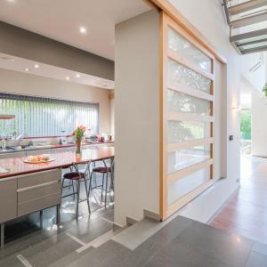 Beersel/Uccle, splendide villa 6 chambres, 4 sdb avec jardin