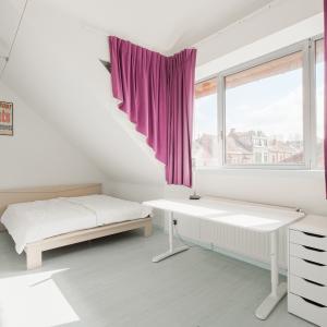 Beersel/Uccle, splendide villa 6 chambres, 4 sdb avec jardin