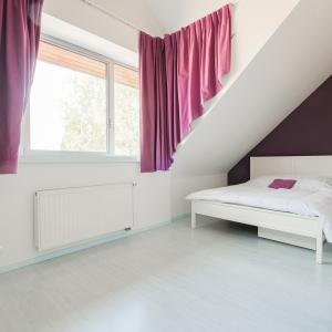 Beersel/Uccle, splendide villa 6 chambres, 4 sdb avec jardin