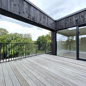 Globe : Penthouse neuf 2 chambres + terrasse + parking