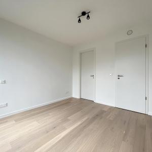 Globe : Penthouse neuf 2 chambres + terrasse + parking