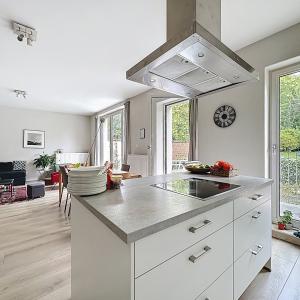 Héros/Brugmann : Superbe appartement avec jardin 