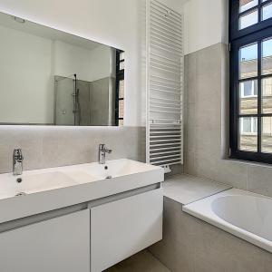 Boondael : Superbe appartement remis à neuf + terrasse