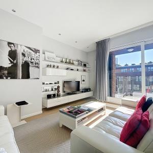 Petit Sablon : Charmant appartement meublé de 2 CH. + balcon