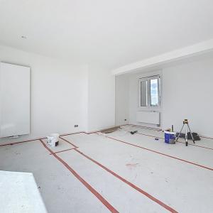 Quartier Molière, penthouse rénové 3 ch avec grande terrasse