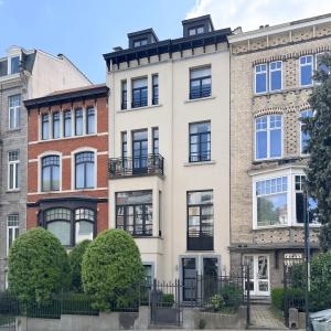Cambre : bel apt moderne 2 ch grand jardin ouest