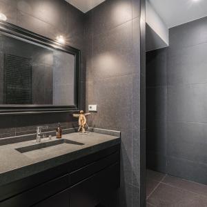 Cambre : bel apt moderne 2 ch grand jardin ouest