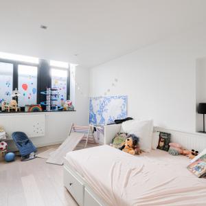 Châtelain:  Magnifique duplex rez-de-chaussée avec jardin