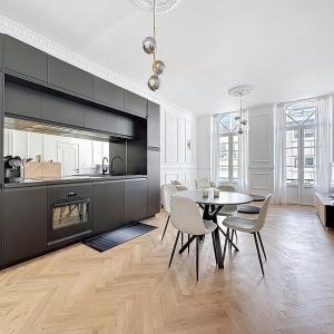 Louise/Etangs Ixelles : Superbe appartement 1 CH. meublé