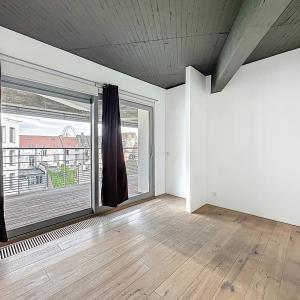 Saint-Gilles : Magnifique loft non meublé + terrasse