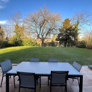 Uccle/Linkebeek : Belle villa rénovée de 4 ch.+ bureau 