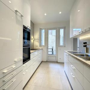 Churchill : Somptueux appartement remis à neuf + terrasses