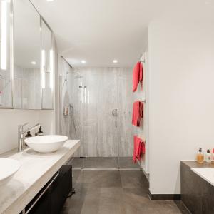 Churchill : Superbe appartement rénové 3 chambres +terrasses
