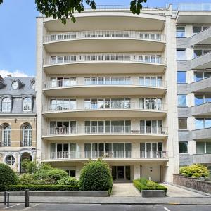 Churchill : Superbe appartement rénové 3 chambres +terrasses