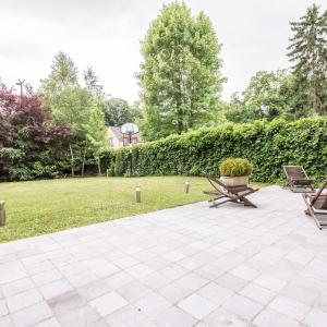 Lycée Français : Jolie villa jumelée terrasse et jardin SO 