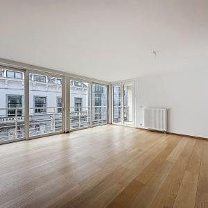 VDK/Churchill : Bel appartement moderne + balcon