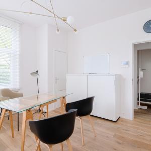 Brugmann Messidor : Rdc 2 chambres + bureau, usage prof lib