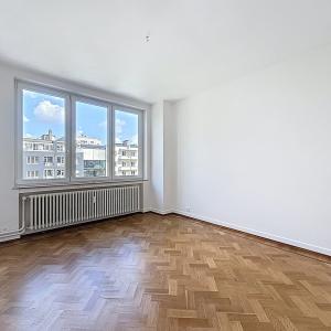 Legrand : Bel appartement rénové de 2 chambres + terrasse