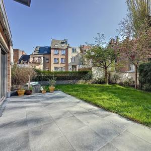 Ixelles/Watermael : Magnifique RDC avec jardin orienté SO