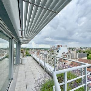 Brugmann : Magnifique duplex penthouse 5 chambres + garage