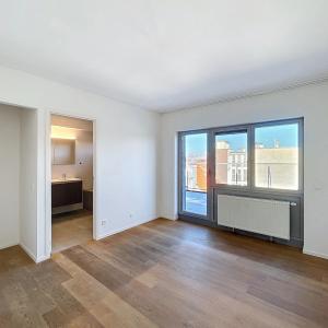 Quartier Européen : Penthouse 3 chambres avec 2 terrasses