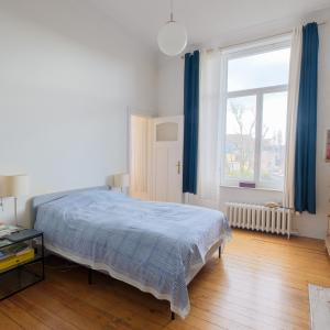 Lumineuse maison bourgeoise, 8 chambres, terrasse & jardin.