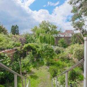 Altitude Cent:  Bel immeuble de rapport 5 unités + garage 