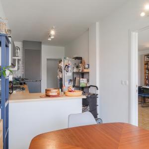 Altitude Cent:  Bel immeuble de rapport 5 unités + garage 