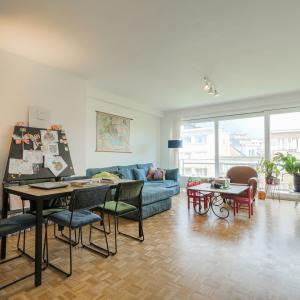 Altitude Cent:  Bel immeuble de rapport 5 unités + garage 