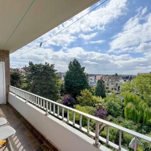 Altitude Cent:  Bel immeuble de rapport 5 unités + garage 