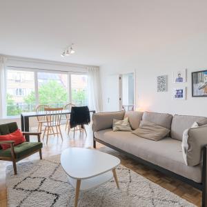 Altitude Cent:  Bel immeuble de rapport 5 unités + garage 