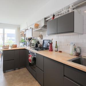 Altitude Cent:  Bel immeuble de rapport 5 unités + garage 