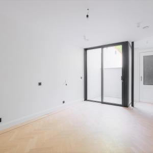Quartier Européen : Somptueux duplex 3 chambres avec jardin 