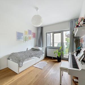 Quartier Européen : Bel appartement 2 chambres avec terrasse