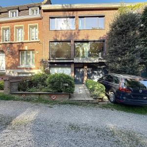 Uccle : Splendide maison 6 chambres avec jardin et garage
