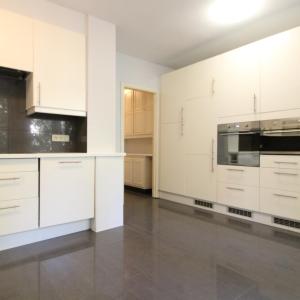 Molière : Bel appartement de 3 chambres avec terrasse 