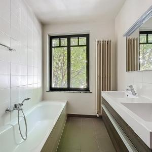 Cavell/Errera : Belle maison de 7 chambres + jardin