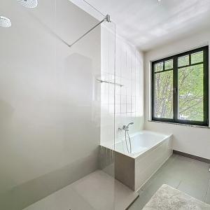 Cavell/Errera : Belle maison de 7 chambres + jardin