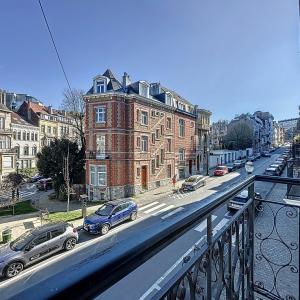 Etangs d'Ixelles : Magnifique appartement 2 chambres +balcon