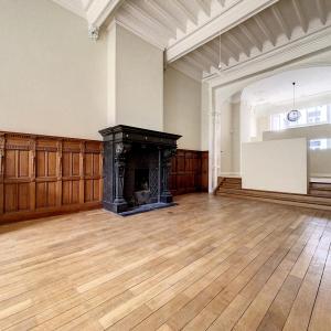 Châtelain/Stéphanie : Superbe duplex rdc avec jardin rénové