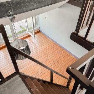 Lepoutre : Penthouse duplex 2 chambres, bureau + terrasses