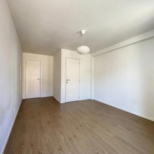 Triomphe : Bel appartement 2 chambres un immeuble récent