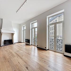 Sablon : Super studio avec balcon