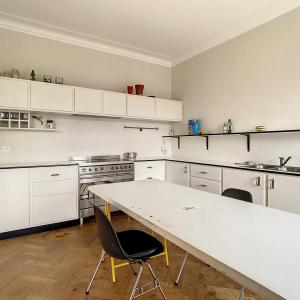 Cambre/ Etoile: Magnifique appartement 2 chambres + bureau 