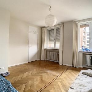 Cambre/ Etoile: Magnifique appartement 2 chambres + bureau 