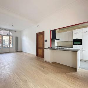 Américaine : Beau quadruplex remis à neuf + terrasses