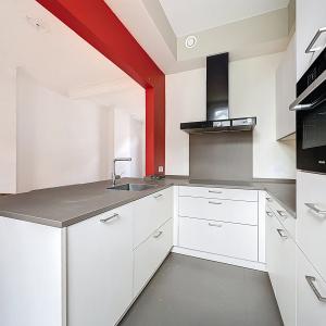 Américaine : Beau quadruplex remis à neuf + terrasses