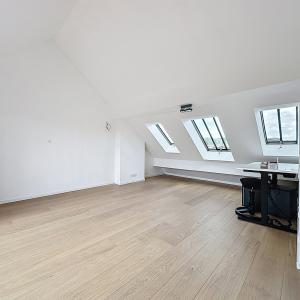 Américaine : Beau quadruplex remis à neuf + terrasses